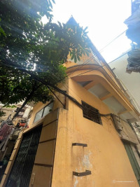 Bán nhà phố Hàn Thuyên - sát phố cổ, cách mặt phố 20m - lô góc chỉ 250tr/m2