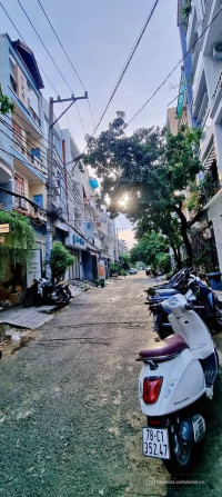  BÁN NHÀ CHÍNH CHỦ MẶT TIỀN ĐƯỜNG HẺM 3 THÁNG 2, QUẬN 10 – VỊ TRÍ ĐẮC ĐỊA, THU