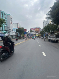BÁN NHÀ MẶT TIỀN ĐƯỜNG LÝ TỰ TRỌNG ,VỊ TRÍ ĐẸP, KINH DOANH ĐẮC ĐỊA
