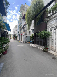 Dòng tiền 60tr/tháng 7 CHDV cao cấp Hoàng Hoa Thám Phú Nhuận DTSD 250m2 Sổ hồng