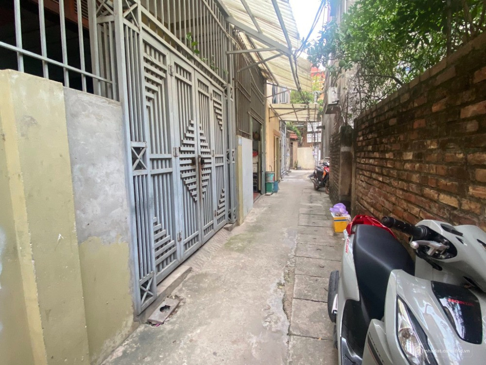 Nhỉnh 4 tỷ ,CC gửi bán lô đất trung tâm Yên Nghĩa - Hà Đông  30m2 MT 5.9m