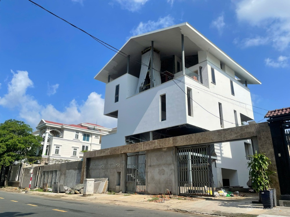 BÁN BIỆT THỰ NGAY VÒNG XOAY LƯƠNG ĐỊNH CỦA VÀ TRẦN NÃO GIÁ 280 TỶ/CĂN 715M2