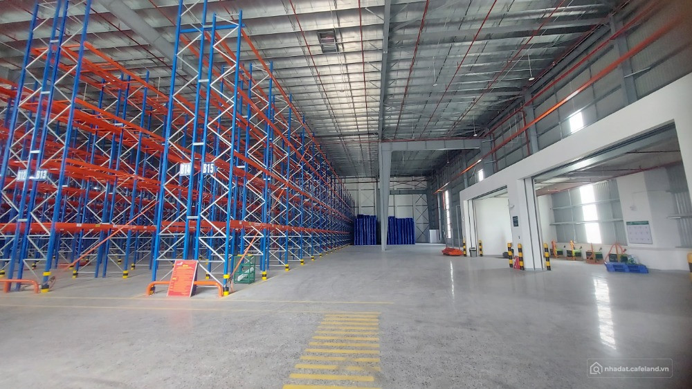 FOR LEASE: GRADE A WAREHOUSE/FACTORY IN HUNG YEN