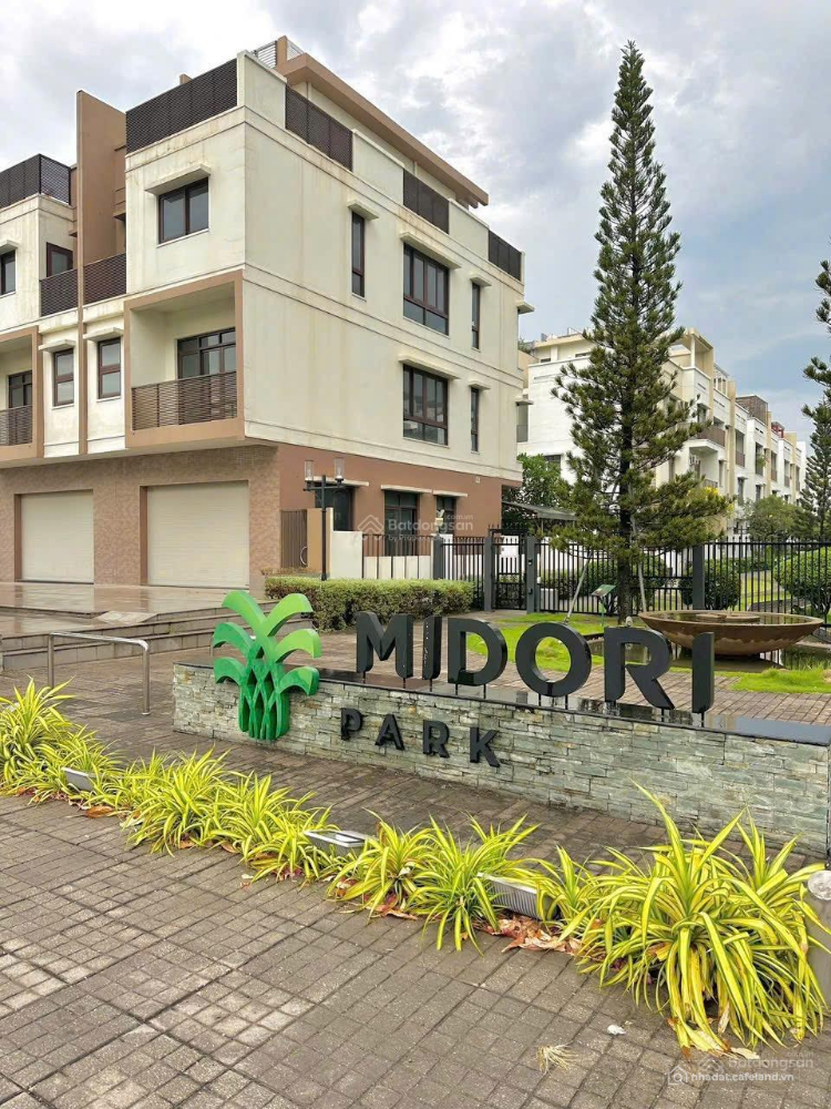 Bán nhà LK 1 trệt 4 lầu Midori Park, giá 13 tỷ