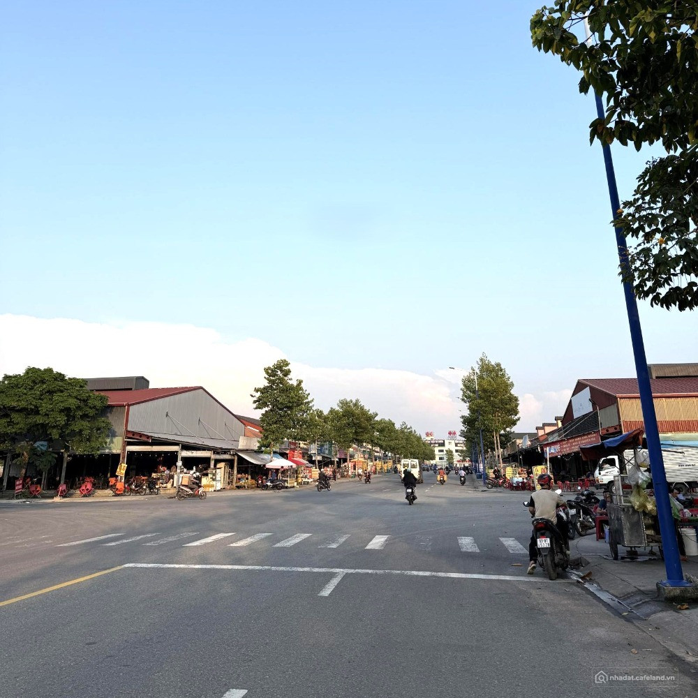 Chính chủ 3375m² ngang 75m trung tâm Quang Minh giá 890tr/sổ