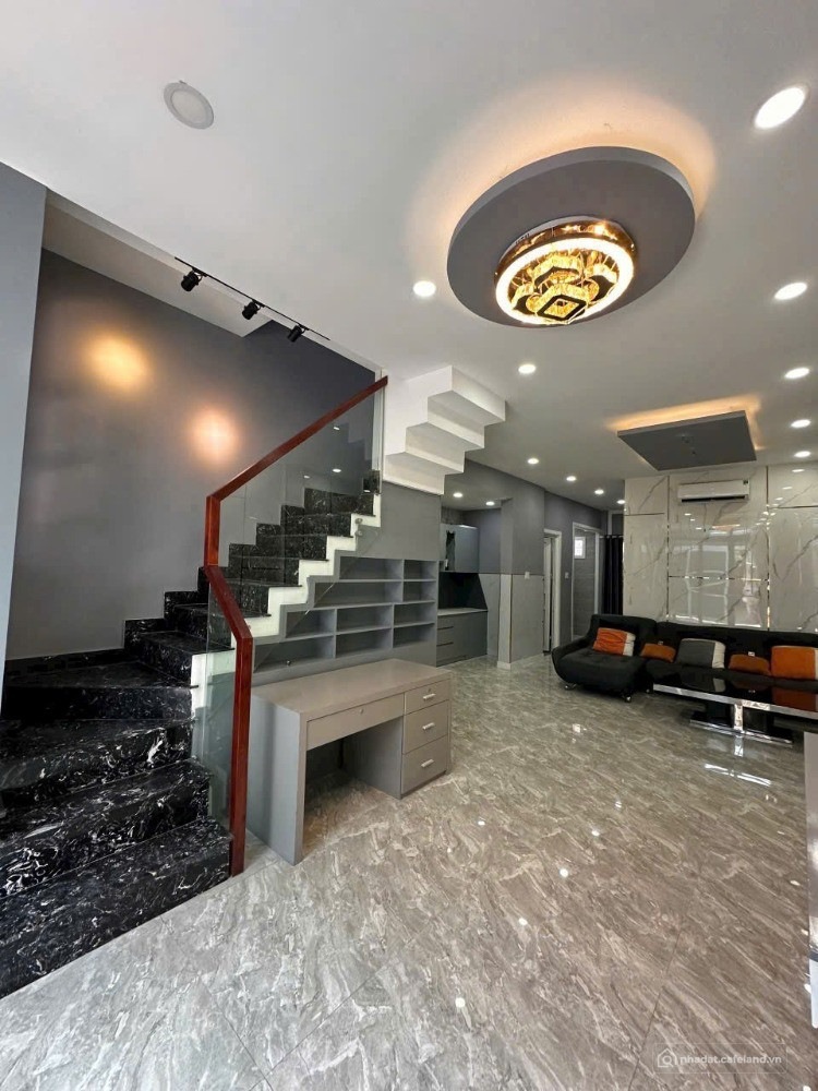 TT Quận 5- 60m2- 2 tầng BTCT nở hậu gần MT.