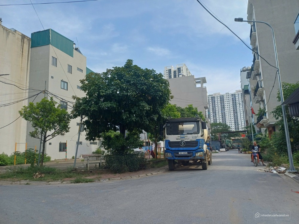 Bán nhanh lô dịch vụ Phú Vinh mặt tiền 3,69m