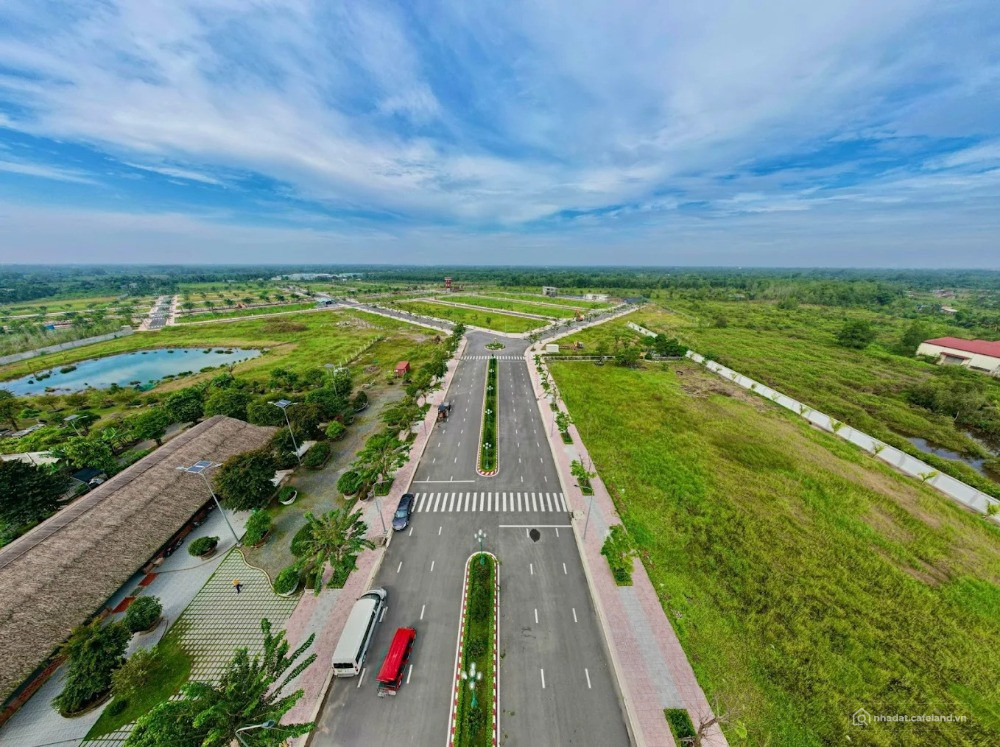Đất nền & Nhà phố MT ĐT824 - The Diamond City Đức Hòa - Sẵn Sổ Hồng Chỉ 1,558 TỶ