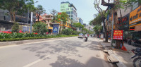 Mặt phố Lạc Long Quân-Tây Hồ. Nhà đẹp 7 tầng, Mt 6m vỉa hè rộng, View Hồ Tây. KD