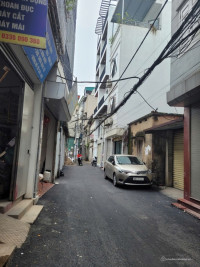 Bán đất tặng nhà cấp 4 vị trí đẹp