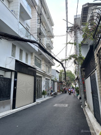 GIẢM SỐC 9 TỶ CÒN 7.7 TỶ - GẦN 70M² - XE HƠI ĐẬU CỬA - NHÀ MỚI Ở NGAY - KHÔNG QH