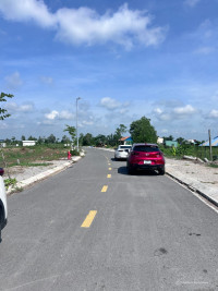 BÁN GẤP ĐẤT ĐÔ THỊ SÁT CHỢ CẦN ĐƯỚC, Mặt tiền Trần Hưng Đạo