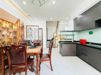 SIÊU PHẨM 4 TẦNG LUNG LINH – FULL NỘI THẤT CAO CẤP