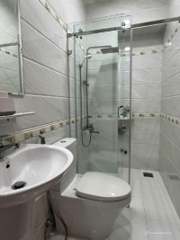 Quận 11- CX Phú Bình nhà đẹp 4 tầng hẻm 4M giá chỉ 7 tỷ hơn.