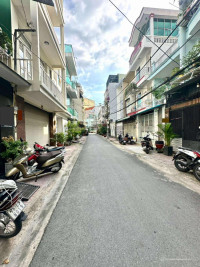 NHỈNH 11 TỶ- BÌNH THẠNH - MẶT TIỀN ĐƯỜNG 10M Ô TÔ VÀO NHÀ - 3 TẦNG - VỊ TRÍ ĐẸP