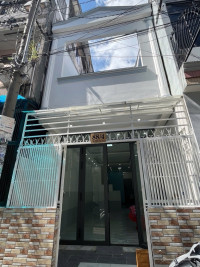 Bán nhà 3 tầng đẹp Thái Phiên, 44m2, gần Lạc Long Quân, Trung tâm Q11, chỉ hơn