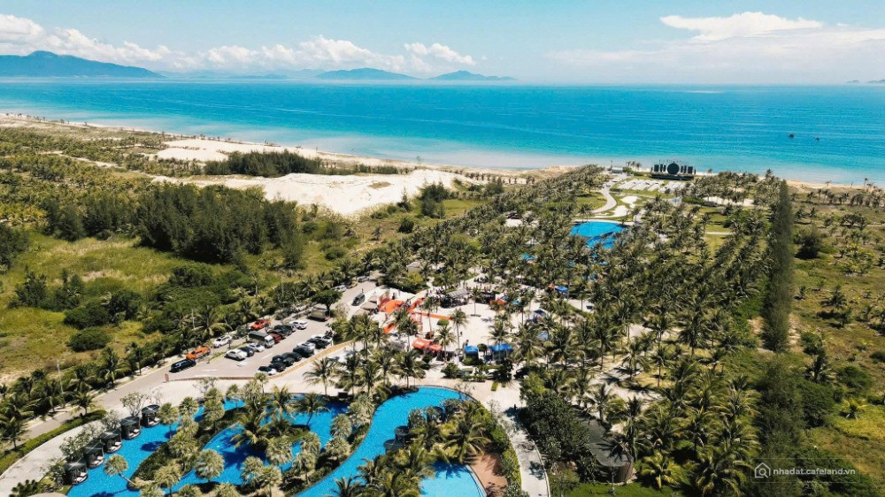 BÁN BIỆT THỰ CAM RANH DT;453.8m2 - SỔ LÂU DÀI LIỀN KỀ SÂN BAY GIÁ CHỈ 24,5TY