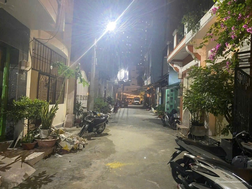 Mua nhà xinh rẻ 5 x 16m 5 tầng TP.HCM tặng 2 vé du lịch Mỹ.