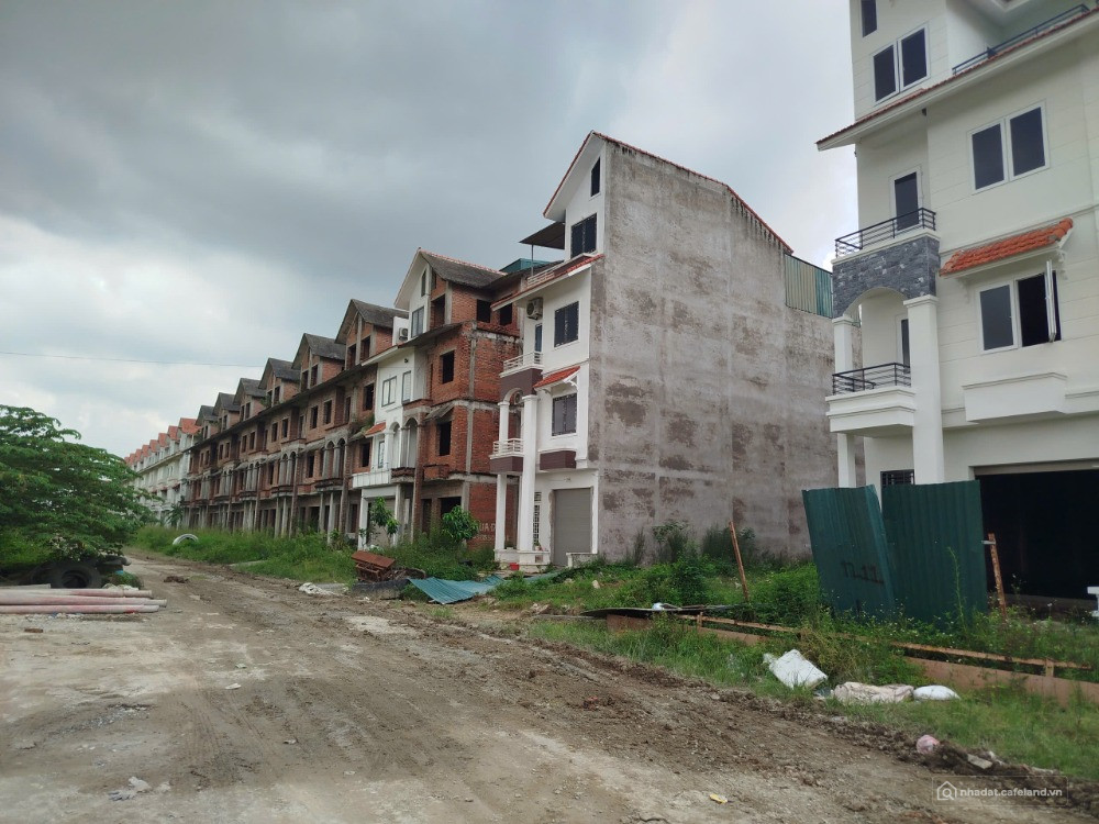Liền kề 4 tầng – Vị trí vàng Hoàng Quốc Việt kéo dài thuộc Khu đô thị Cienco5 -