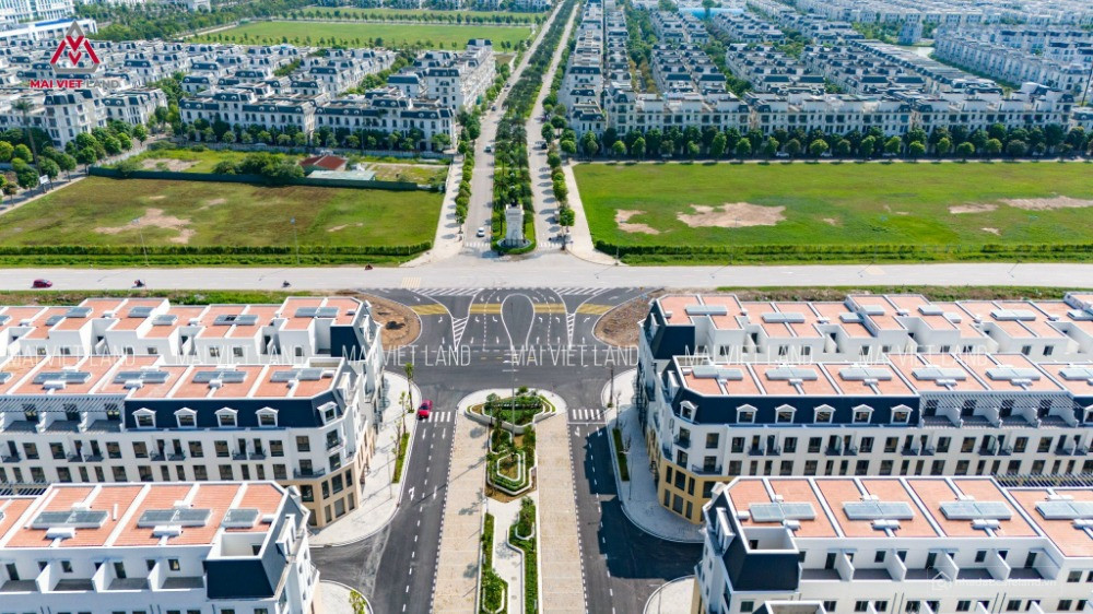 BÁN BIỆT THỰ 3 TẦNG NGAY TRUNG TÂM HÀNH CHÍNH GIÁ RẺ NHẤT THỊ TRƯỜNG