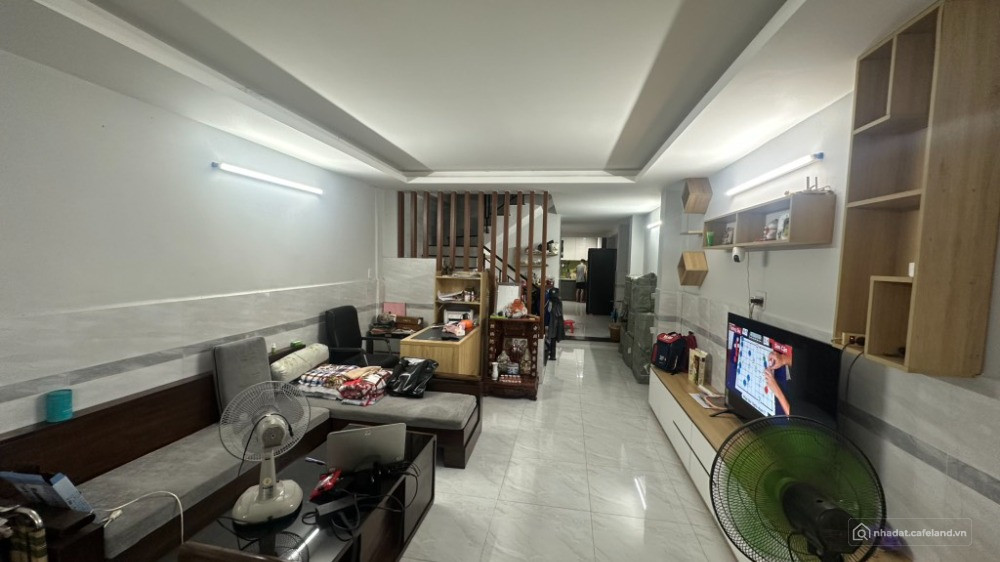 CC gửi bán nhà 1/ Huỳnh Văn Bánh 4 lầu 84m2 ngay chợ Phú Nhuận KD đa nghề 15 tỷ