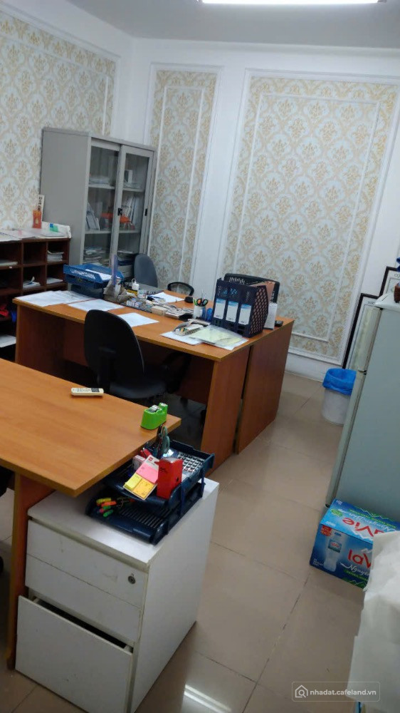 Cho thuê văn phòng Hoàng Sa, phường Sài Gòn, giá rẻ nhất khu vực, 20m2, 8 tr/th