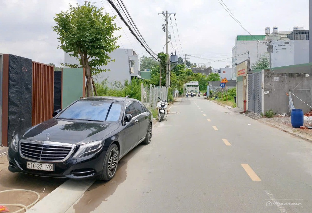 BDS HVL 734m2 Đất Mặt Tiền Đường 20m Phường Long Trường; Quận 9
