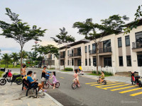 Nhà phố liền kề 100m2 giá rẻ HCM