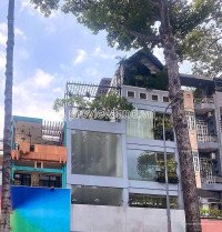 Bán nhà mặt tiền đường Ngô Gia Tự, Q10, 250m², 5 tầng, Giá 145 tỷ