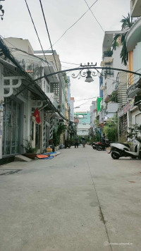 GIẢM 200 TRIỆU, GẤP BÁN -CHDV NGAY CHỢ BÀ CHIỂU- VỪA Ở VỪA CHO THUÊ 20TR/THÁNG