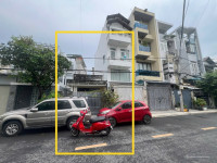 Bán nhà nát tiện xây mới đường số 49 ngay Lâm Văn Bền Quận 7