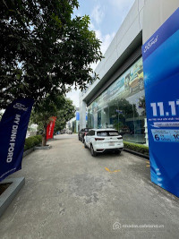 Cho thuê mặt bằng showroom, cửa hàng gần Mỹ Đình - Hà Nội. Mặt tiền rộng
