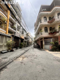 BÁN NHÀ GẤP NGUYỄN  TRÃI .Q1 - 33M2 NGANG 4M - 4 TẦNG - GẦN HXH - TRẦN ĐÌNH XU