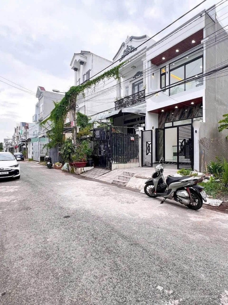  NHÀ GIÁ RẺ MỚI 100% CÁCH CHỢ BÌNH CHÁNH 10P – MT ĐINH ĐỨC THIỆN 3PN