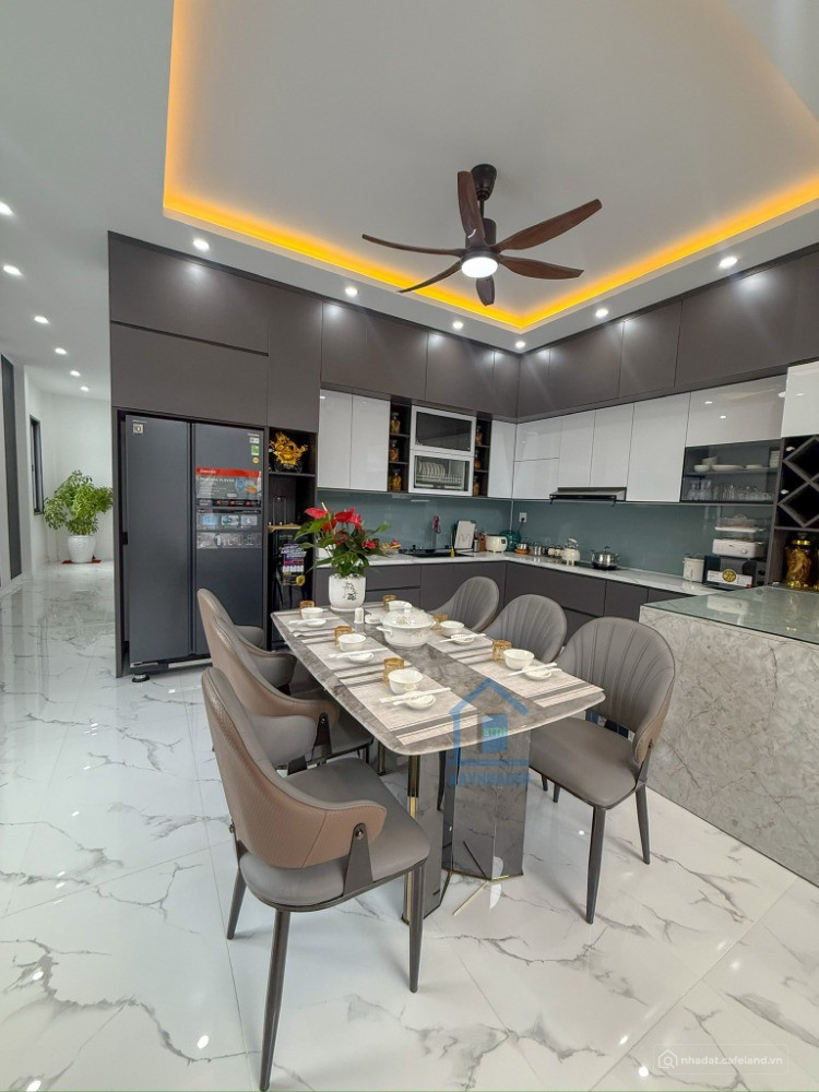 NHÀ CHỢ BÌNH CHÁNH 850TR/CĂN 3PN - FULL NỘI THẤT NH VAY 70% - ĐÓNG 12TR/THÁNG