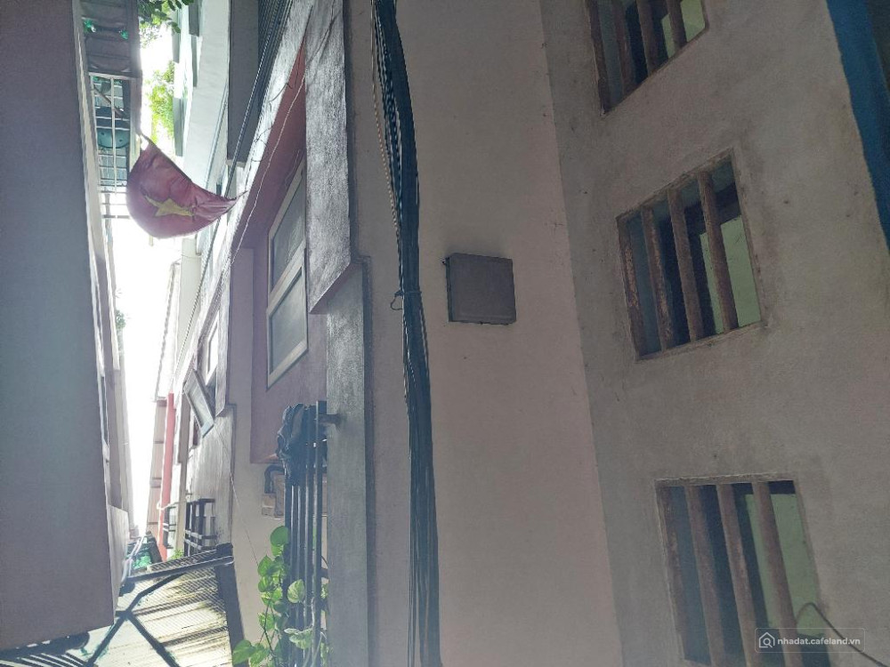NHÀ ĐẸP – Ở NGAY – VỊ TRÍ TRUNG TÂM PHỐ HÀO NAM