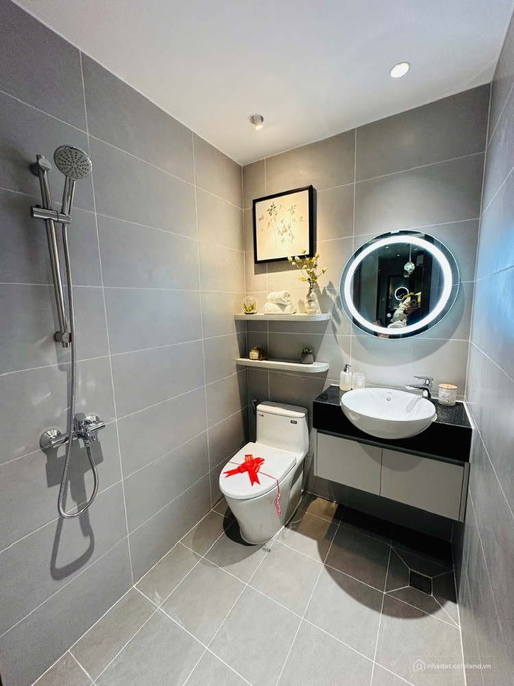 còn 1 căn duy nhất căn 2pn, 2wc trả trước 500 triệu (20%) theo đợt là nhận nhà