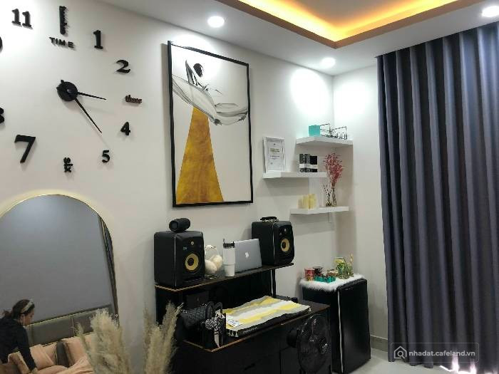 112 m2 nhà đường Hoàng Trọng Mậu, nhà 2 tầng MT rộng 8m giá chỉ 14.9 tỷ