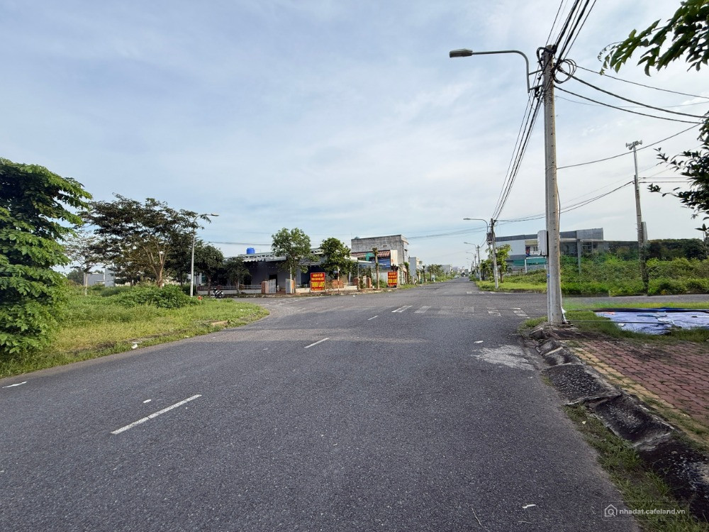 Cần bấn gấp đất T&T Thái Sơn, Long Hậu, Long An