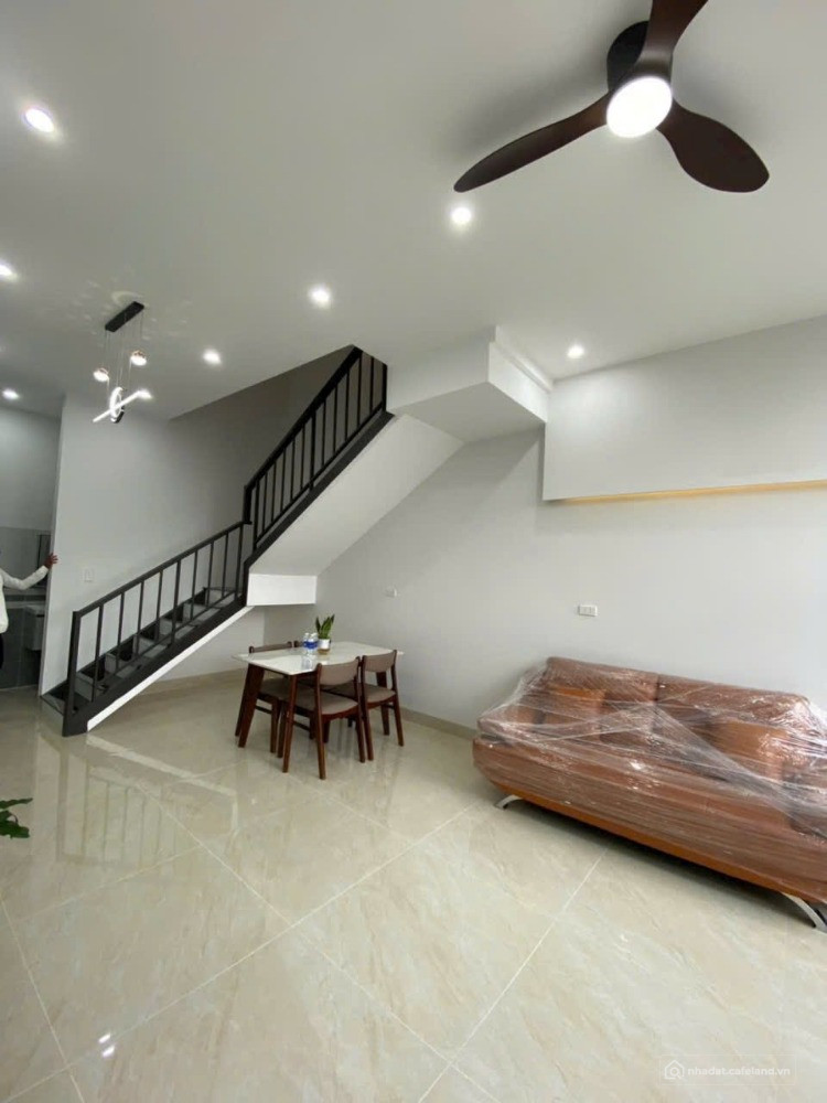 bán nhà 1 lầu 1 trệt gần chợ tân phong mới xây chỉ 1ty650 có thương lượng