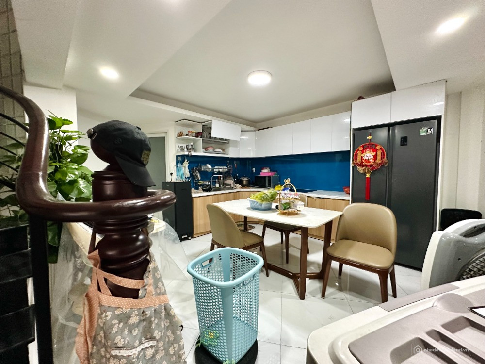 THƠM LẮM RỒI - CHỐT LẸ Ạ - CHỦ GIẢM CÒN 9.9 TỶ -HẺM Ô TÔ 6M - 60M² × 5 TẦNG