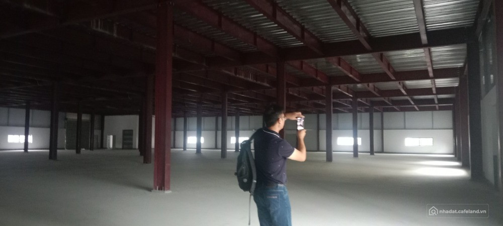 Cho thuê nhà xưởng khu công nghiệp Vân Trung 2 tầng 7.000m2