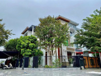 SIÊU PHẨM VILLA 3 TẦNG 2 MẶT TIỀN ĐƯỜNG 15M - CÓ THANG MÁY - CÁCH BIỂN CHỈ 1KM