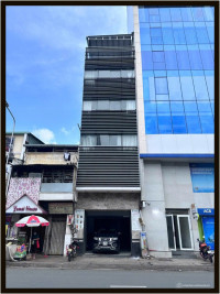 Nhà vị trí đẹp 4.4 x 12.5m 1 trệt 4 lầu Trần Hưng Đạo Quận 5 TP.HCM