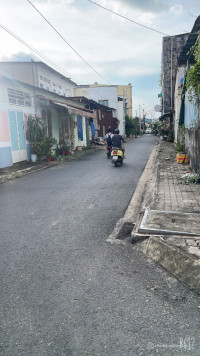 Quận 8- 104m2- 3 tầng đường nhựa ô tô.