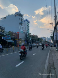 nhà 5,47 x27m Nguyễn thị Thập phường Tân phong Q7. 4 tầng Thang máy