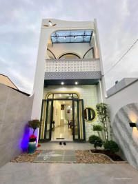  NHÀ PHỐ ĐỘC QUYỀN GẦN CHỢ BÌNH CHÁNH - VỊ TRÍ VÀNG - GIÁ CHỈ 2.65 TỶ! 