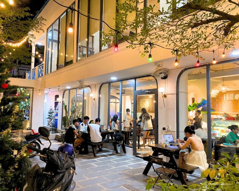 Bán biệt thự vip, mặt đường 16m, vị trí vàng Gò Vấp giáp Bình Thạnh - Sân bay