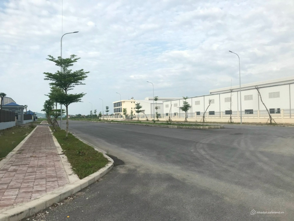 Bán đất khu công nghiệp Yên Lư – Bắc Giang, diện tích 19.000m2, bàn giao ngay.