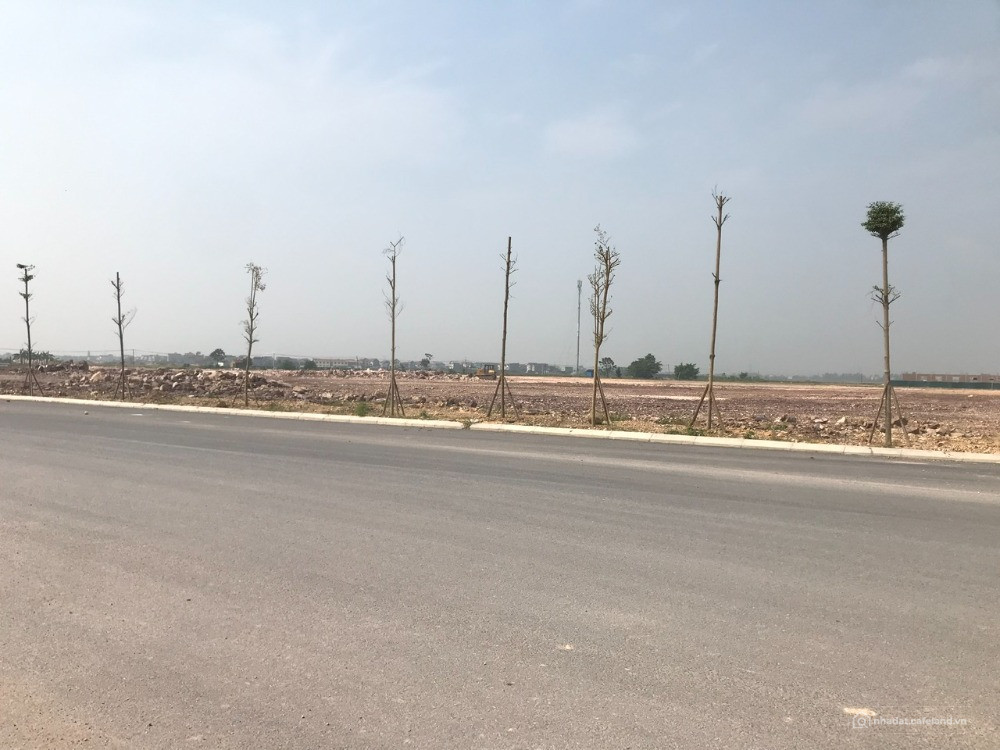 Chuyển nhượng  6.000m2 đất cụm công nghiệp Hữu Lũng – Lạng Sơn, đất trả tiền 1 l